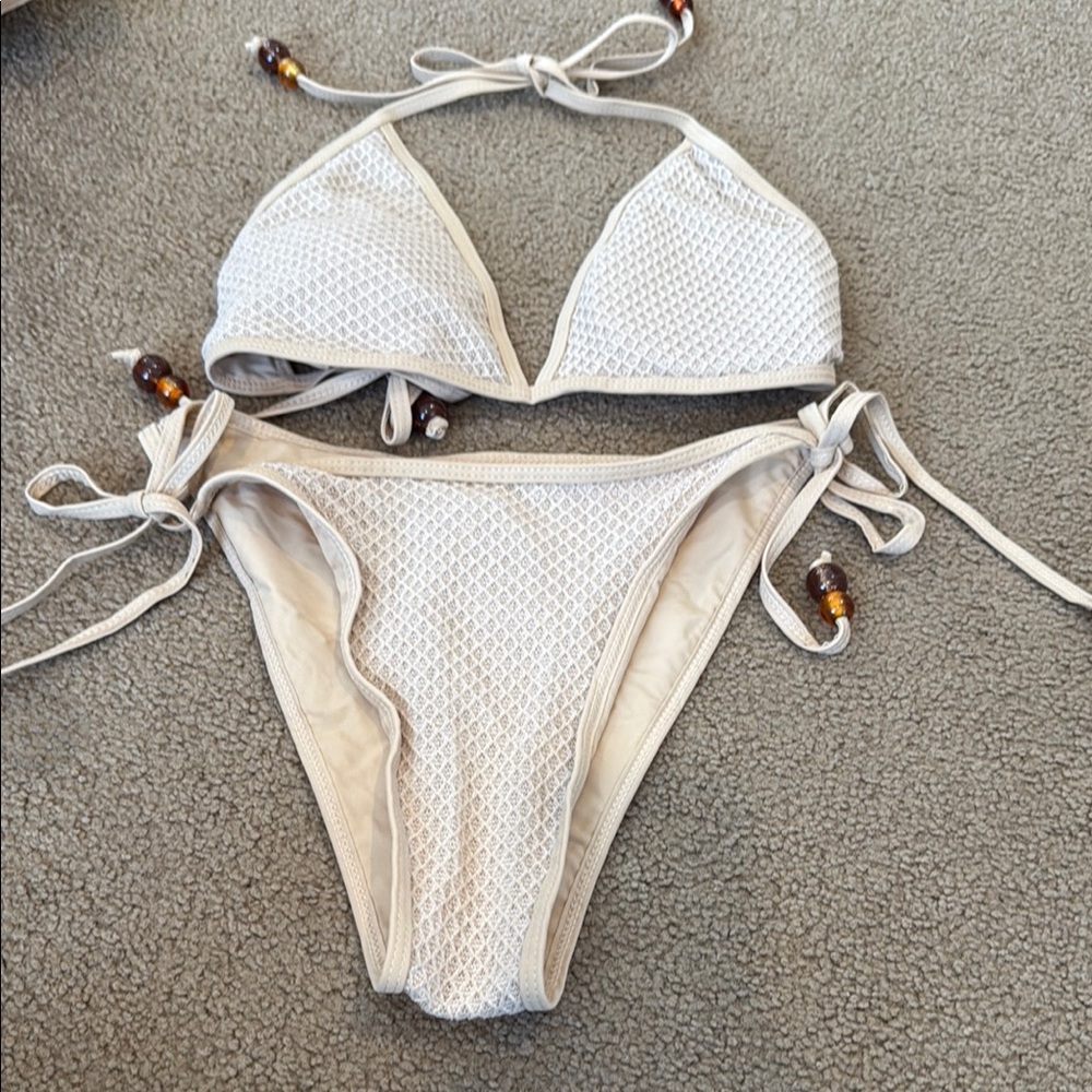 Cream Textured Bikini Set - Picture 2 of 11